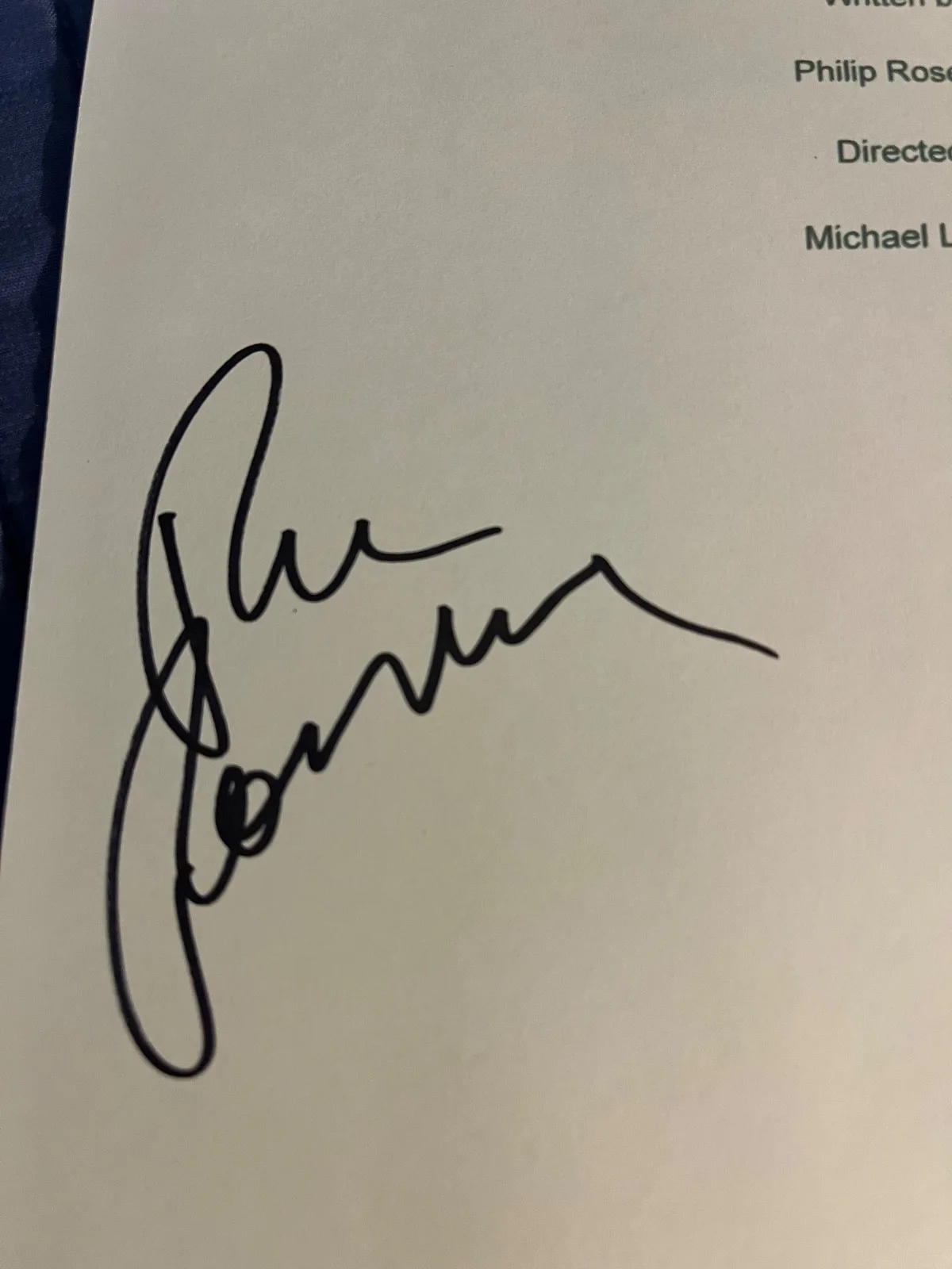 Ray Romano — Ray Romano Signed Autographed Everybody Loves Raymond Pilot Episode Script Cover, image 2