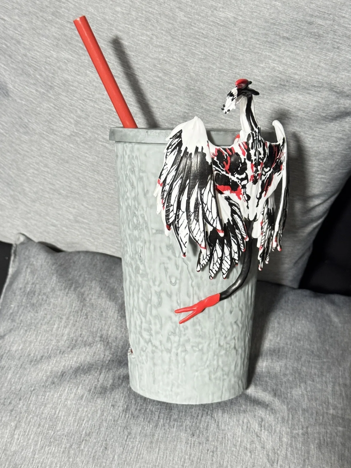 Odeon Cinema Exclusive Avatar 3: Fire & Ash Banshee Red Light Up Collectors Cup, image 3