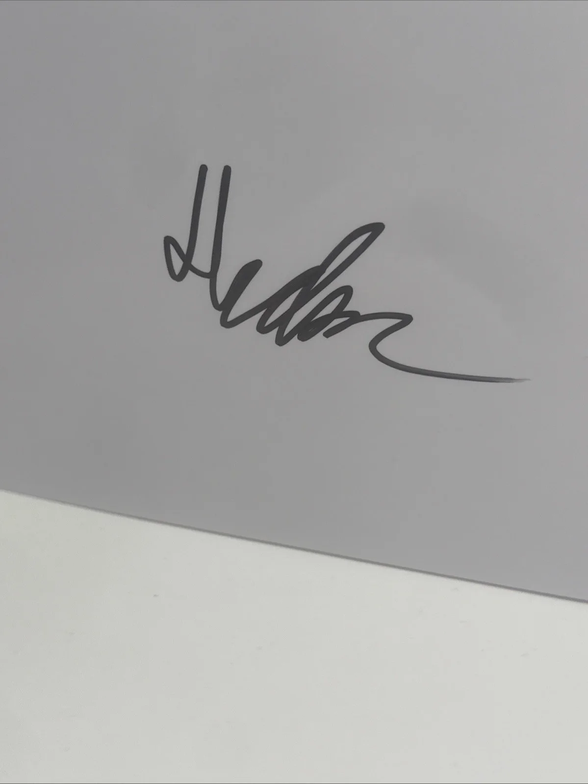 Hudson Williams — Hudson Williams Signed Heated Rivalry 8.5x11 Script Cover Exact Proof Autograph, image 2