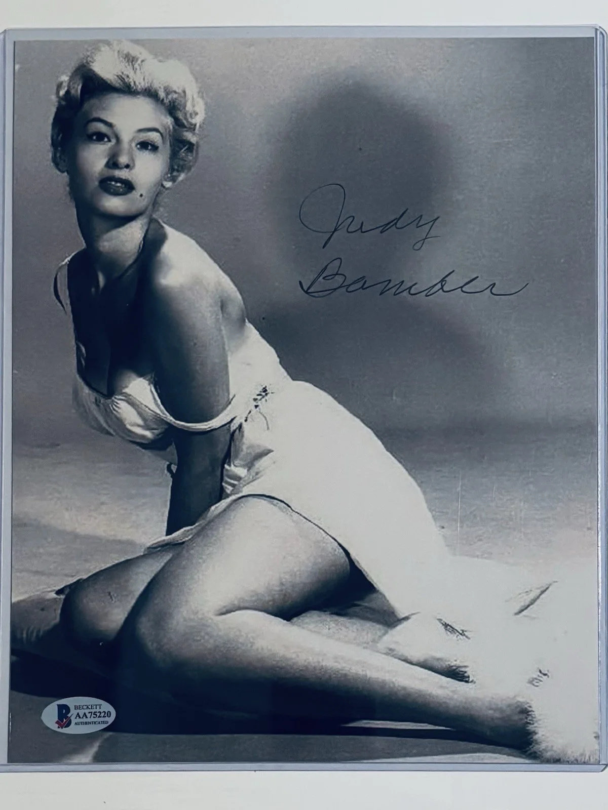 Judy Bamber Signed 8x10 Beckett, image 2