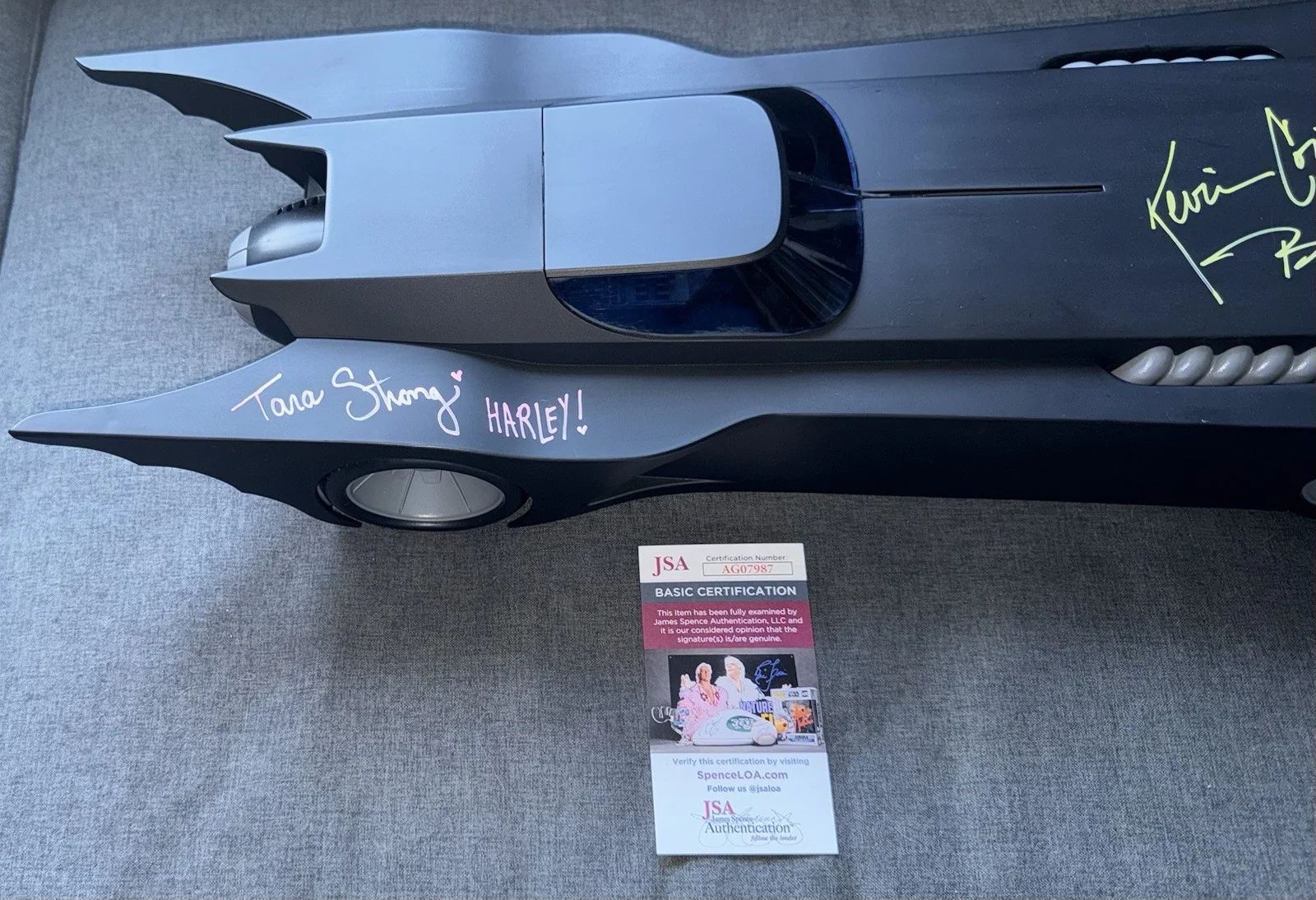 KEVIN CONROY, TARA STRONG — KEVIN CONROY TARA STRONG SIGNED AUTOGRAPH 24" ANIMATED SERIES BATMOBILE +JSA COA, image 4