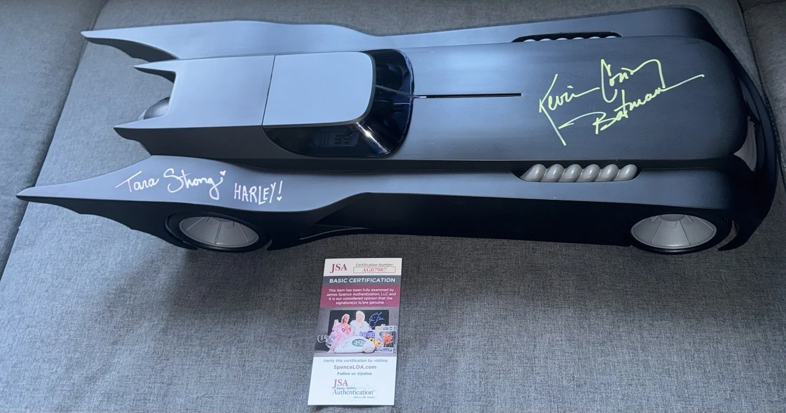 KEVIN CONROY, TARA STRONG — KEVIN CONROY TARA STRONG SIGNED AUTOGRAPH 24" ANIMATED SERIES BATMOBILE +JSA COA, image 5