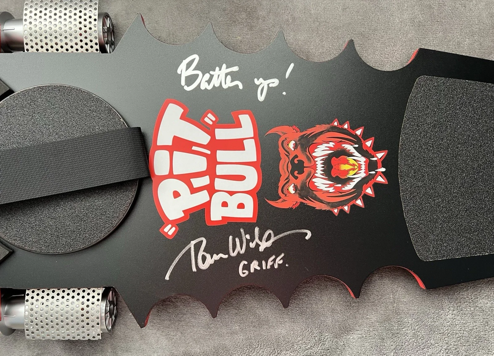 TOM WILSON — TOM WILSON SIGNED AUTOGRAPHED PIT BULL GRIFF HOVERBOARD +JSA COA BACK FUTURE 2, image 3