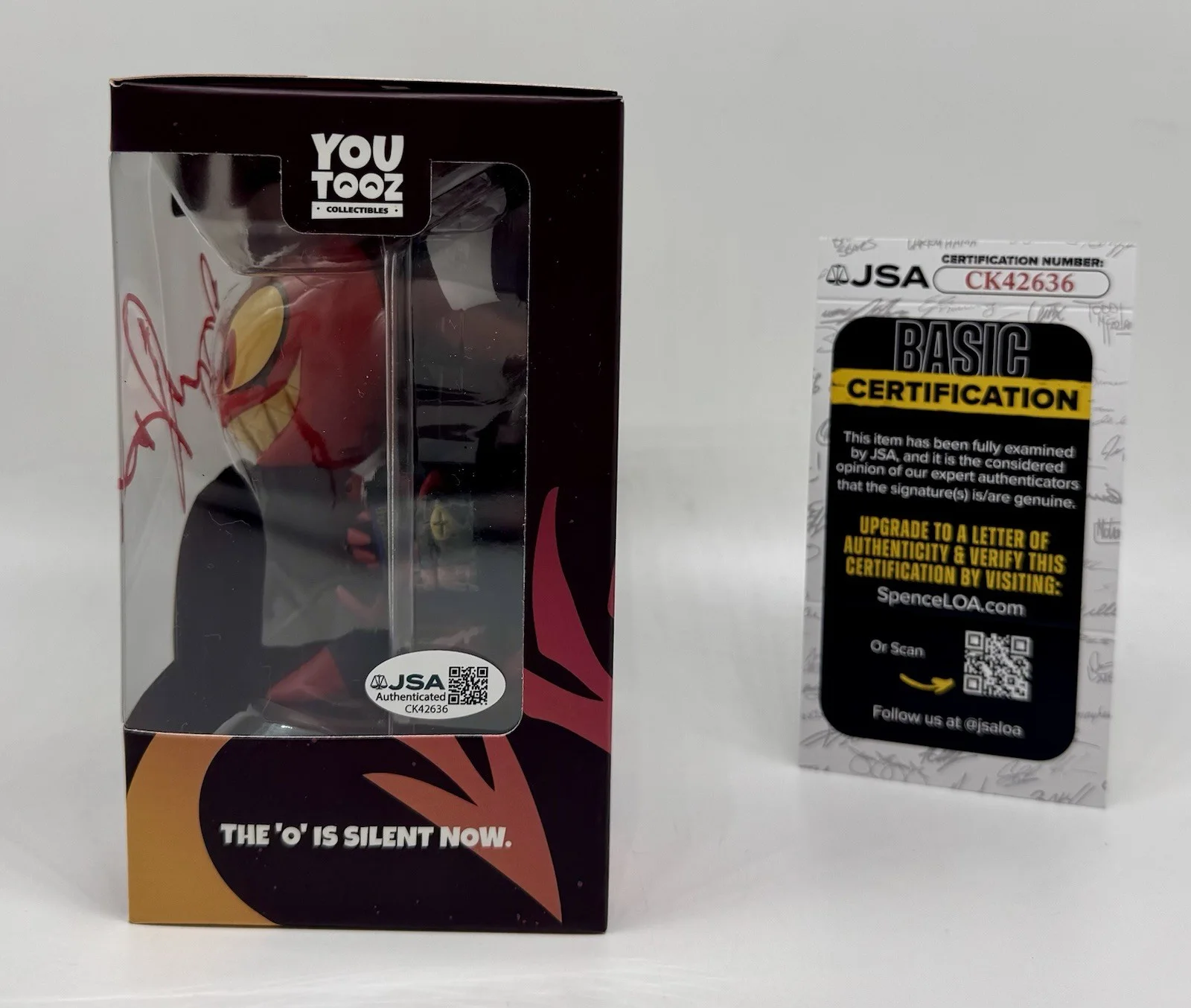 BRANDON ROGERS — BRANDON ROGERS SIGNED BLITZO YOUTOOZ VINYL FIGURE HELLUVA BOSS +JSA COA, image 3