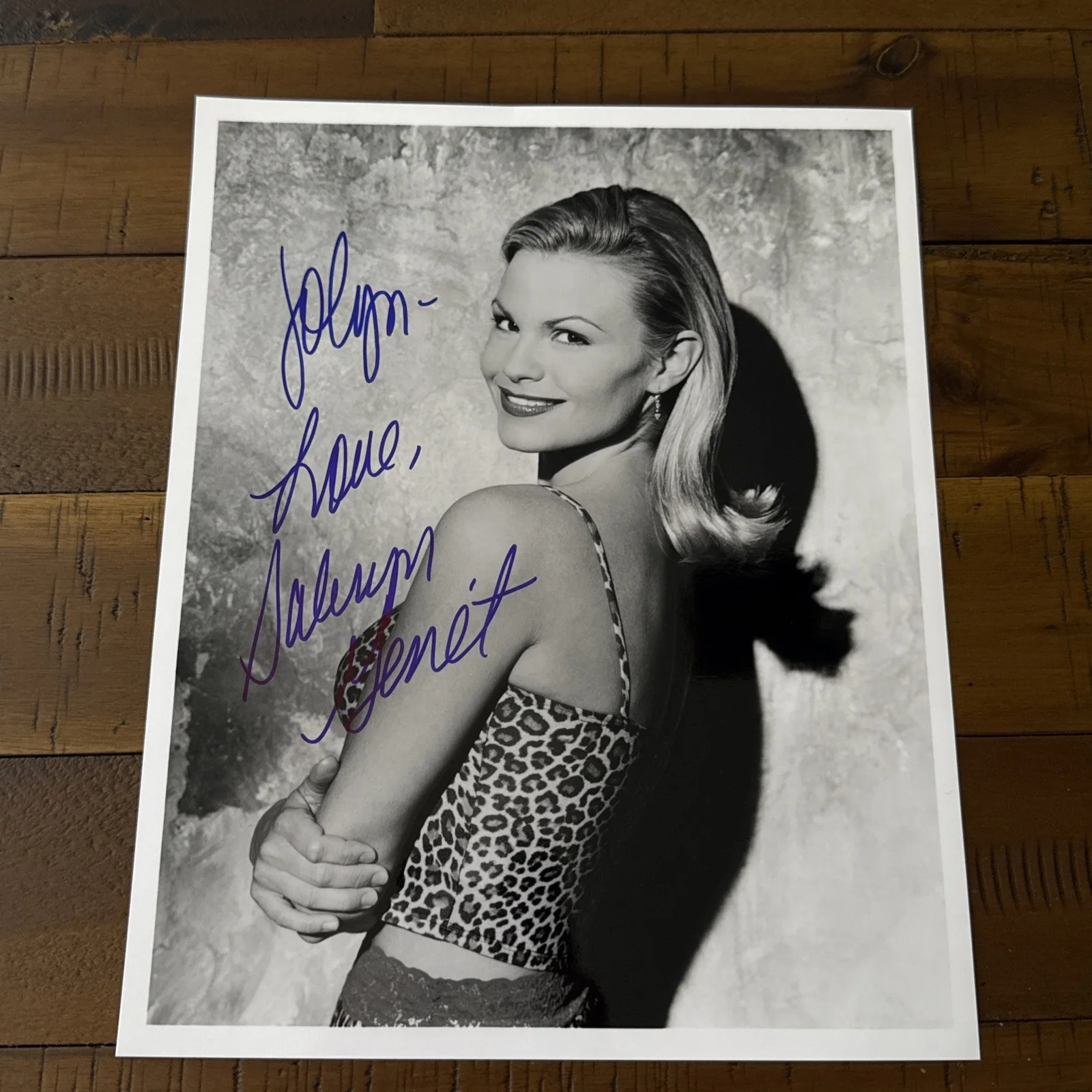 Sabryn Genet — SABRYN GENÉT SIGNED 8x10 Photo Autograph Young & Restless Y&R “Tricia” actress, изображение 2