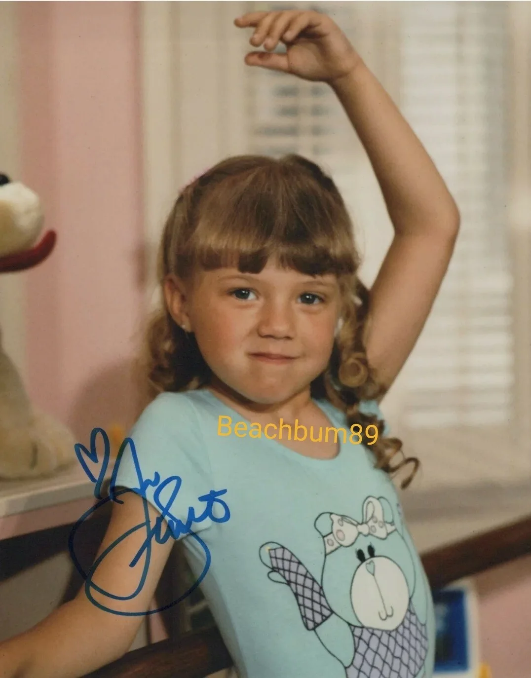 Jodie Sweetin — JODIE SWEETIN - 'Stephanie Tanner' on TV's "Full House" Signed 8x10 Photo w/COA