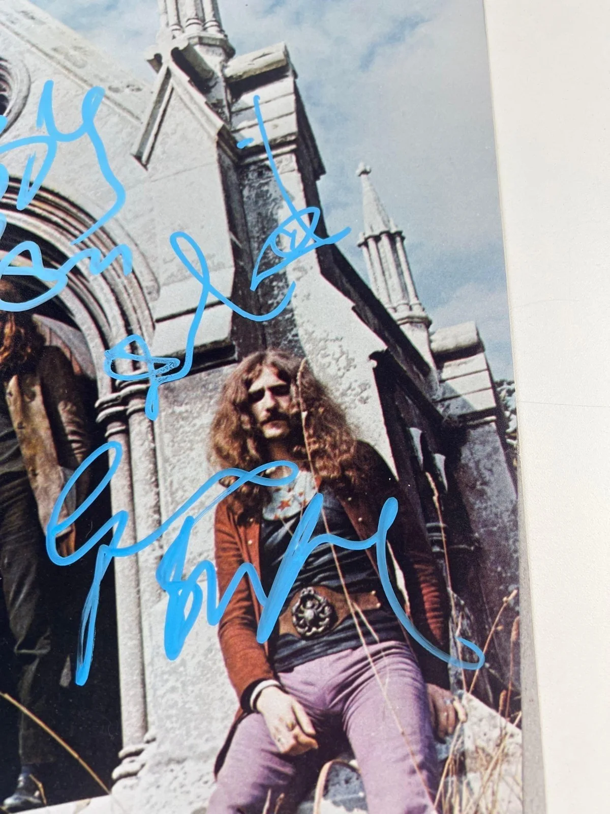 Black Sabbath Fully Group Signed 14" x 11" Photo (4 Sigs) (Beckett/BAS Auth.), image 3