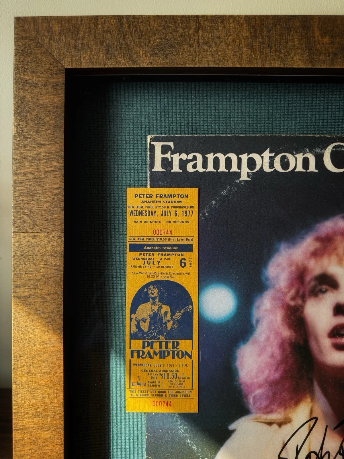 Peter Frampton Signed 1976 Copy Of Frampton Comes Alive & Unused Concert Ticket, изображение 2