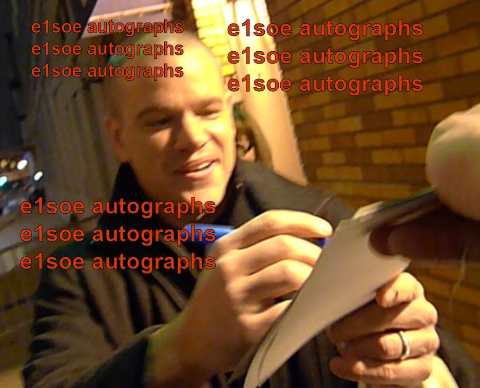 Matt Damon — Matt Damon signed The Departed 8x10 photo In Person. Proof. The Odyssey, изображение 3
