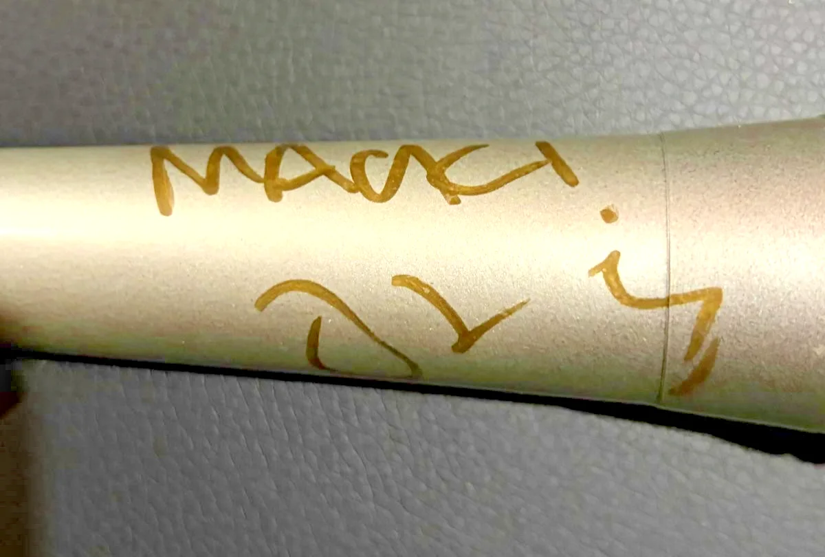 MACKLEMORE, RYAN LEWIS — MACKLEMORE & RYAN LEWIS X2 SIGNED AUTOGRAPHED MICROPHONE THRIFT SHOP HIP HOP PSA, image 2