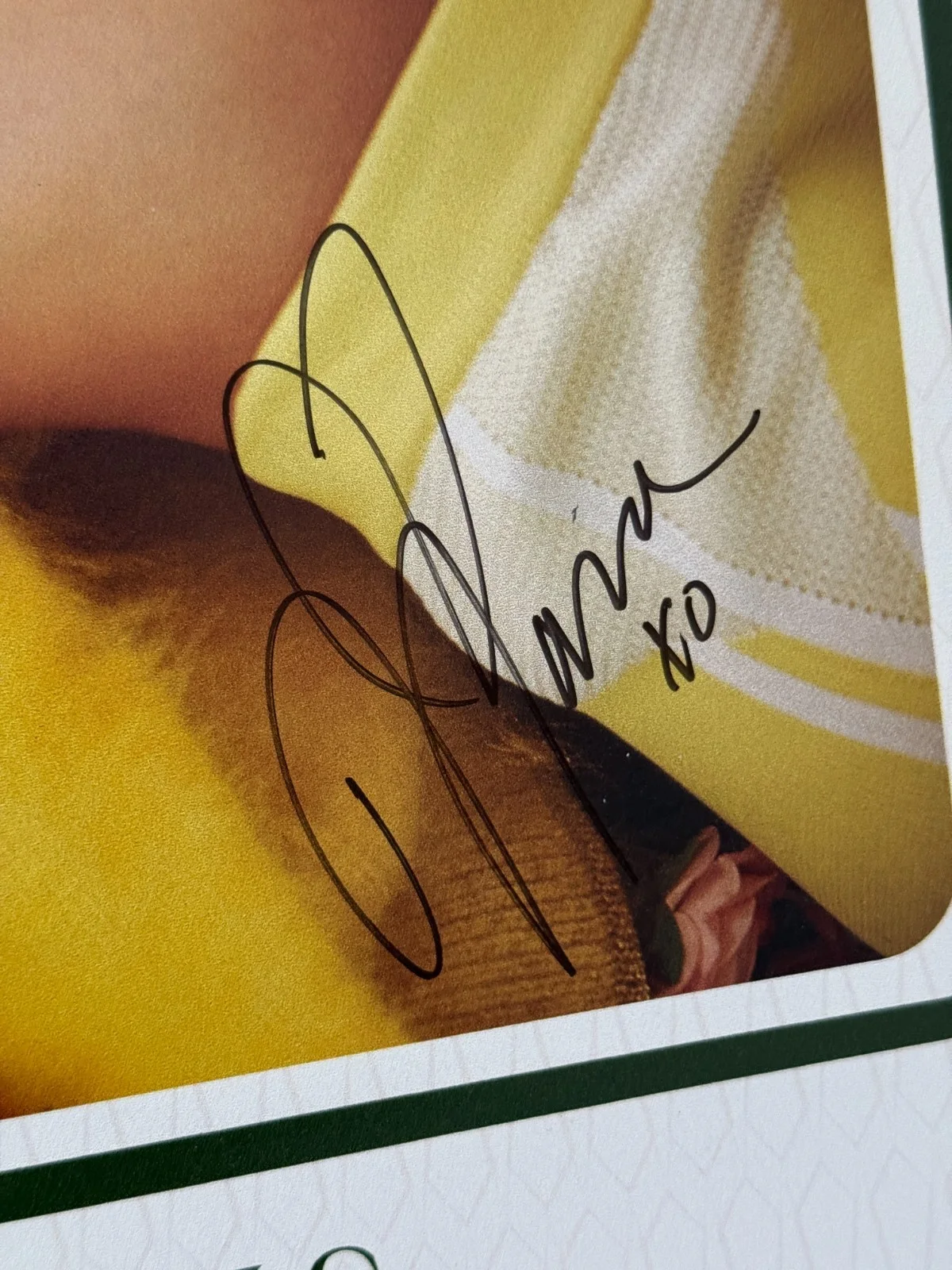 MAREN MORRIS Autographed Rare GIRL Tour VIP Original Signed Poster 20"x20", изображение 2