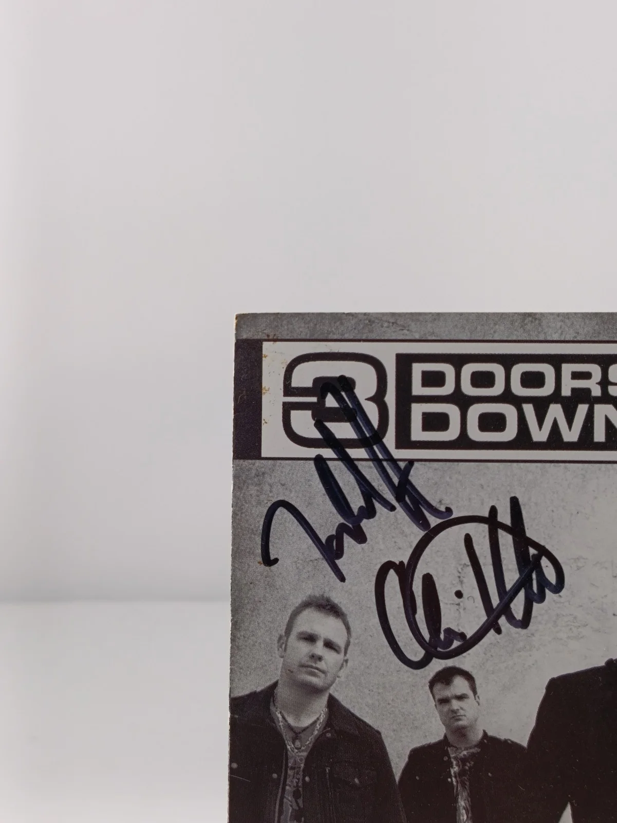 3 Doors Down "Self-Titled" CD Insert Autographed Signed Band Brad Arnold 2008, image 2