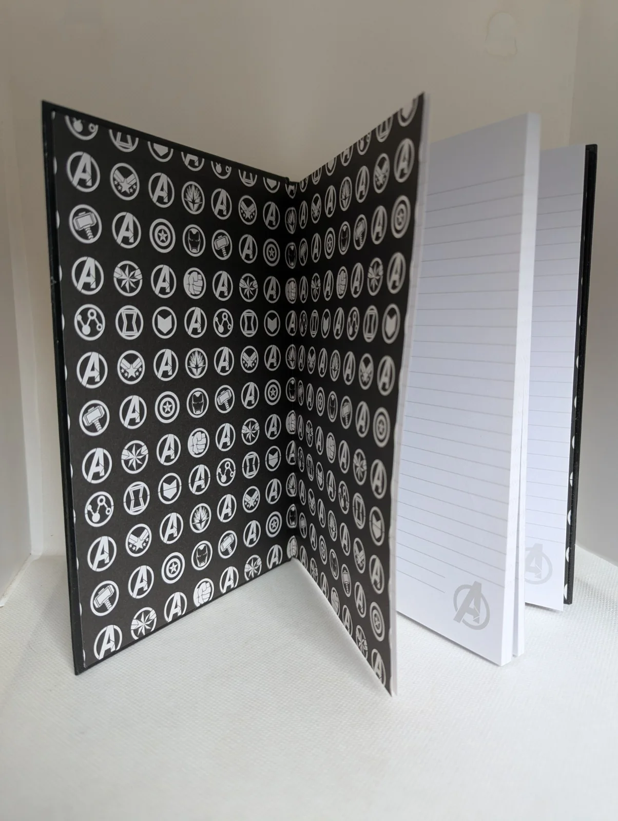 Marvel Avengers Endgame Notebook Journal A5 Lined Pages Hardback New, image 5