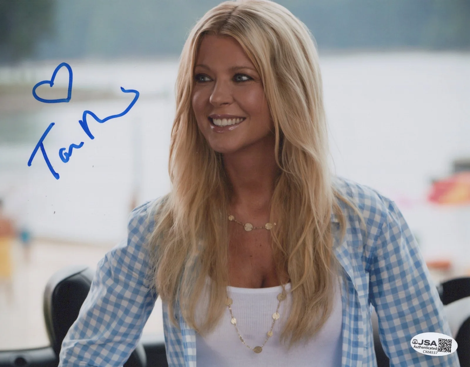 Tara Reid — American Pie 8x10 photo of Vicky signed by Tara Reid JSA COA