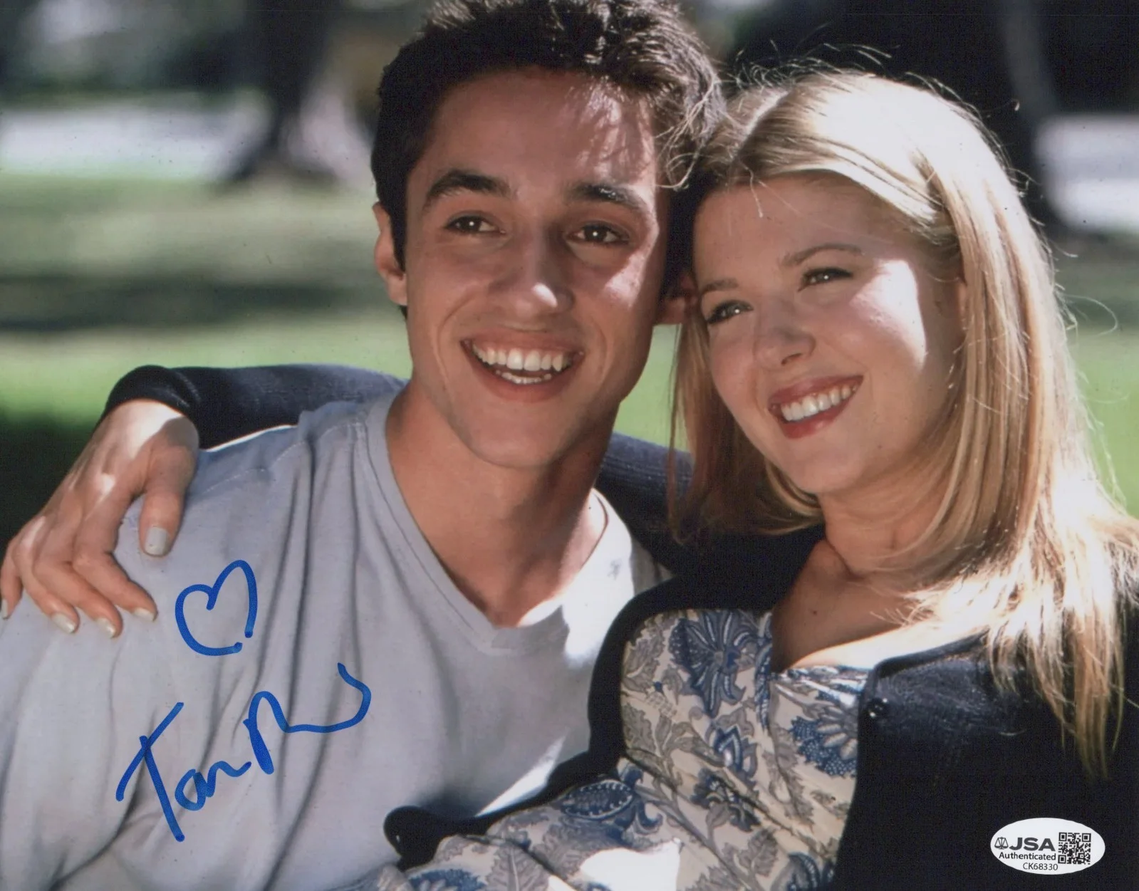 Tara Reid — American Pie 8x10 photo of Vicky signed by Tara Reid JSA COA