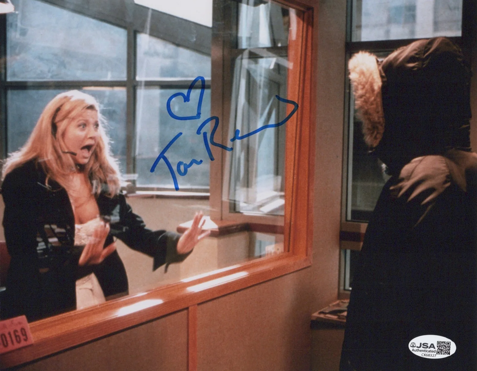 Tara Reid — Urban Legend 8x10 photo of Sasha signed by Tara Reid JSA COA