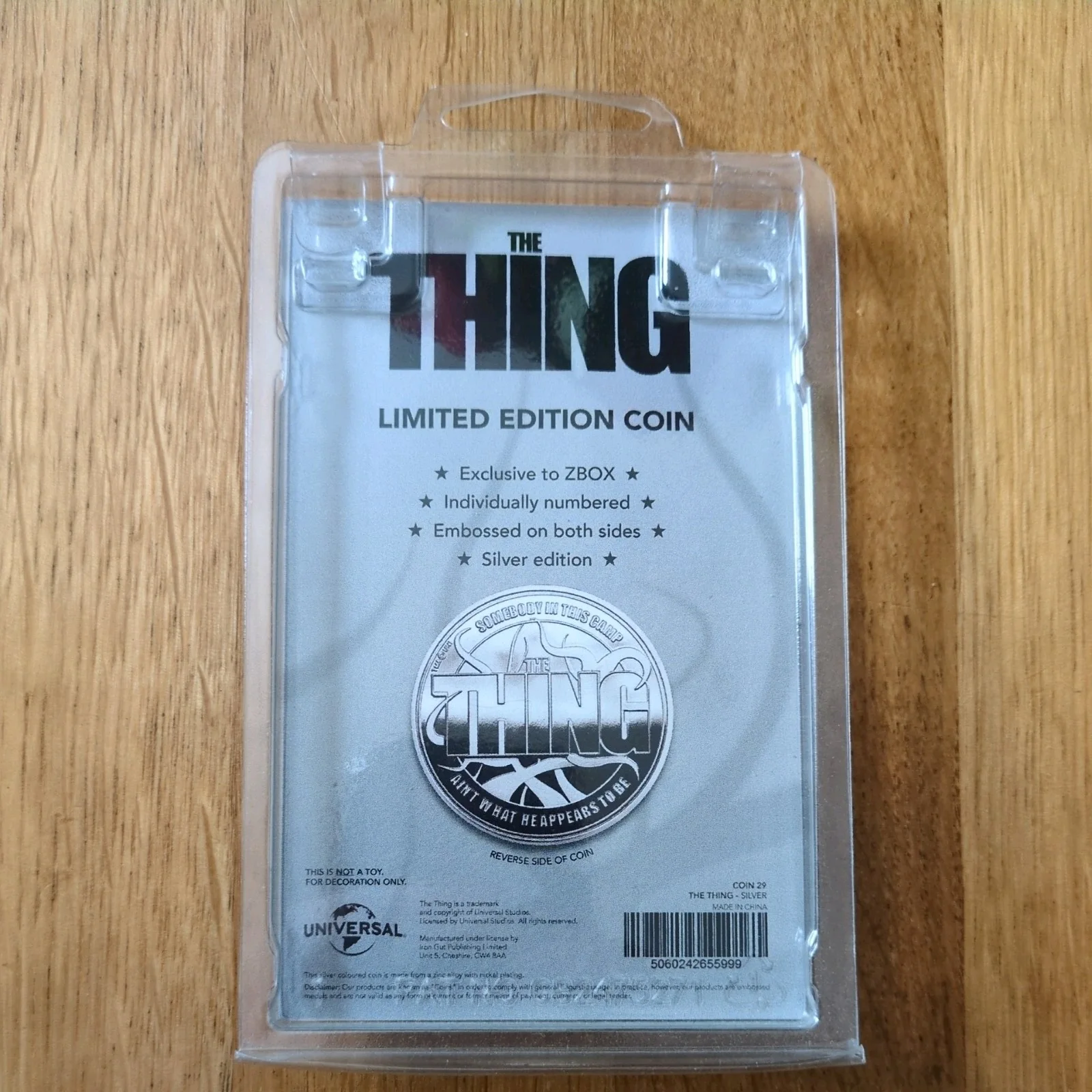 The Thing Limited Edition Coin rare John Carpenter classic movie memorabilia, изображение 2