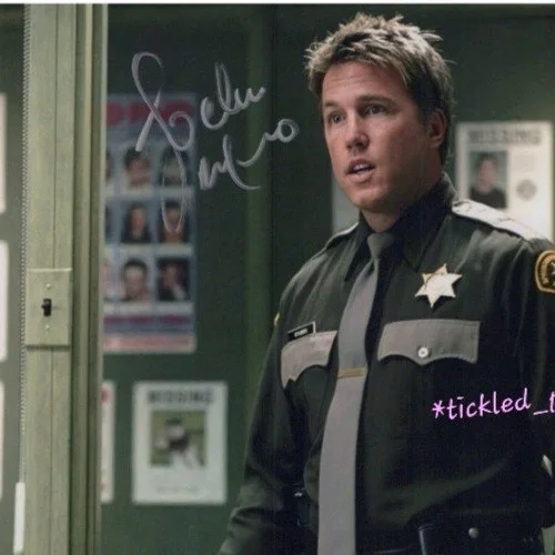 Lochlyn Munro — Lochlyn Munro- from Lucifer & Scary movie signed 8x10 Photo Freddy vs Jason wCOA, изображение 2