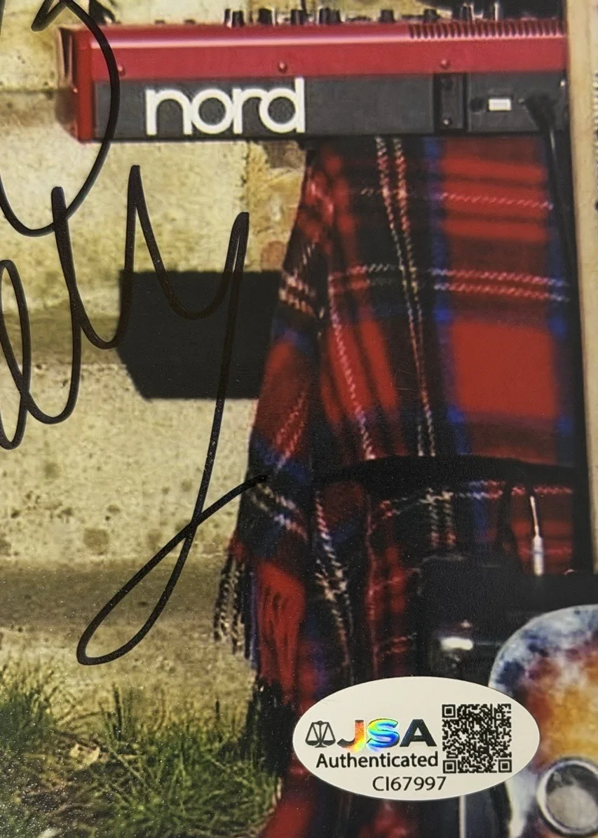 Mumford & Sons Group Signed Autographed 8x10 Photo — JSA Certified COA, изображение 3