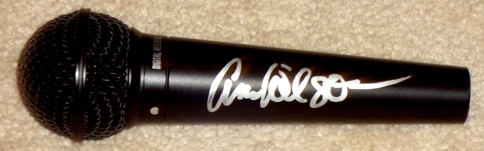 HEART ANN WILSON HAND SIGNED AUTOGRAPHED MICROPHONE! RARE WITH EXACT PROOF +COA!, изображение 2