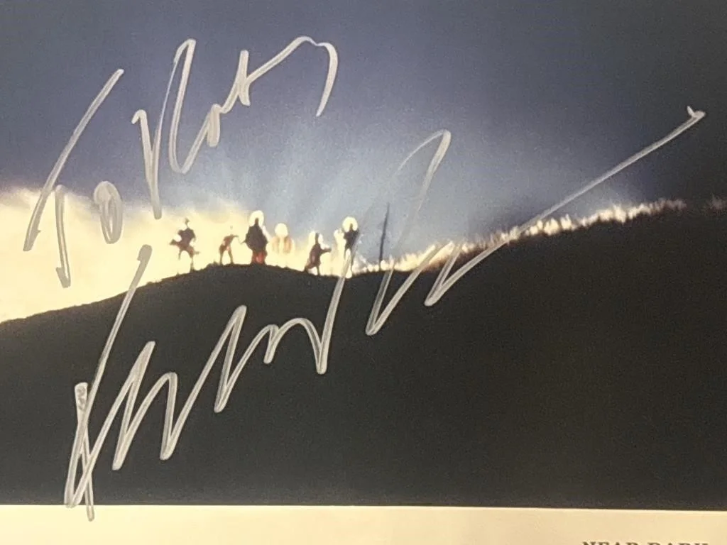 Kathryn Bigelow — KATHRYN BIGELOW SIGNED AUTOGRAPH 8x10 PHOTO 1062 - NEAR DARK MOVIE 1997, изображение 2