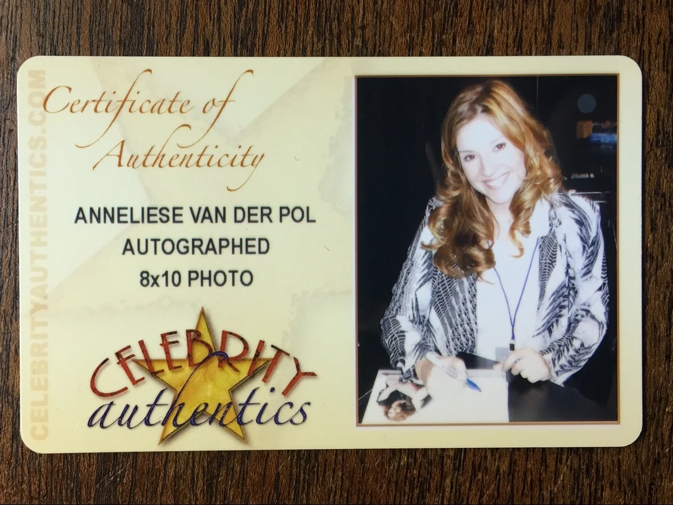 ANNELIESE VAN DER POL AUTOGRAPHED SIGNED CELEBRITY AUTHENTICS PHOTO & COA CARD, изображение 2