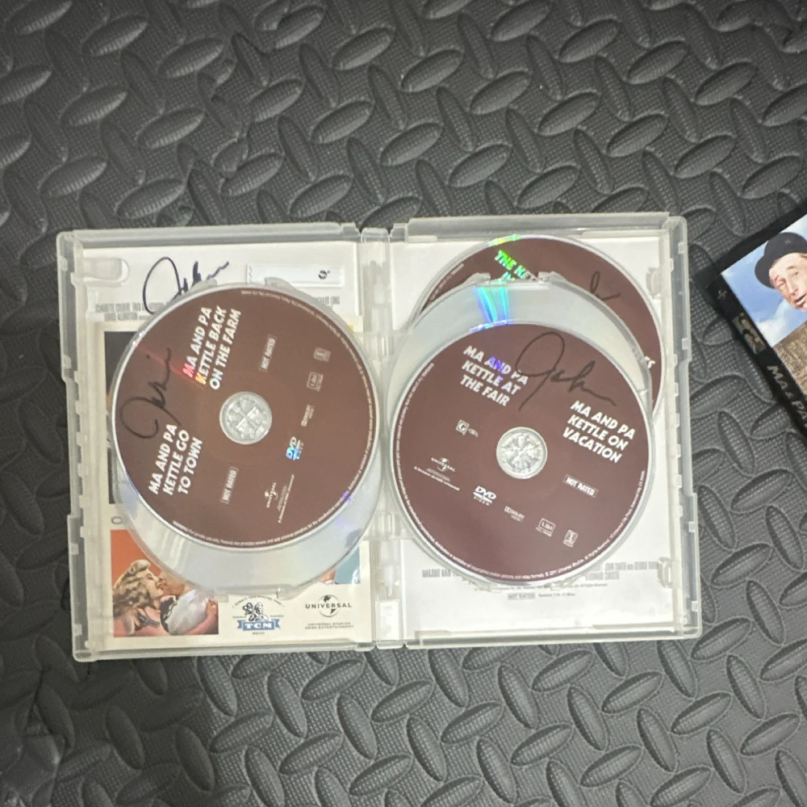 Ma & Pa Kettle Complete Comedy Collection Signed Original DVD Cover, image 3