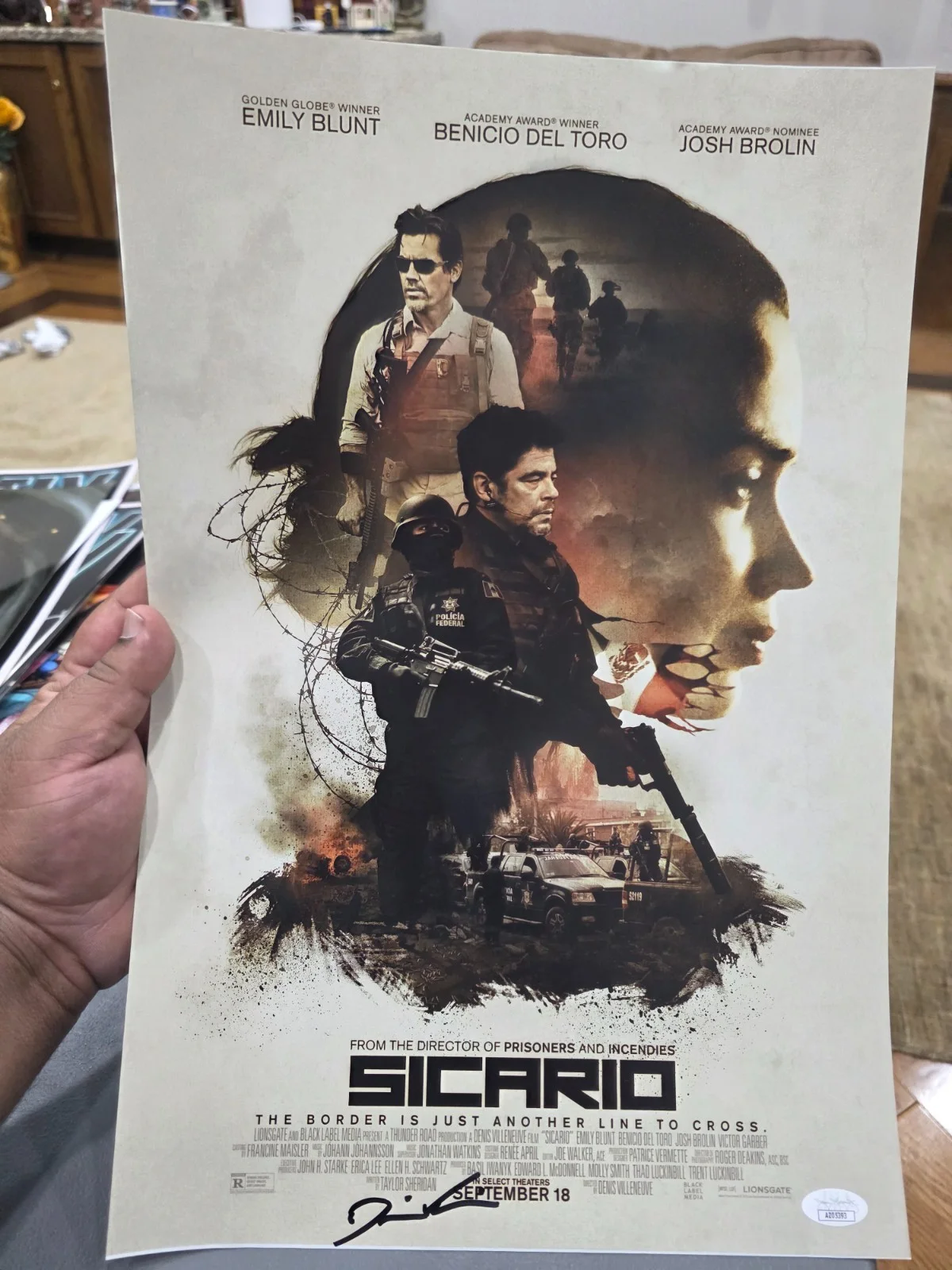 DENIS VILLENEUVE — Denis Villeneuve signed "sicario" 12x18 Photo coa jsa