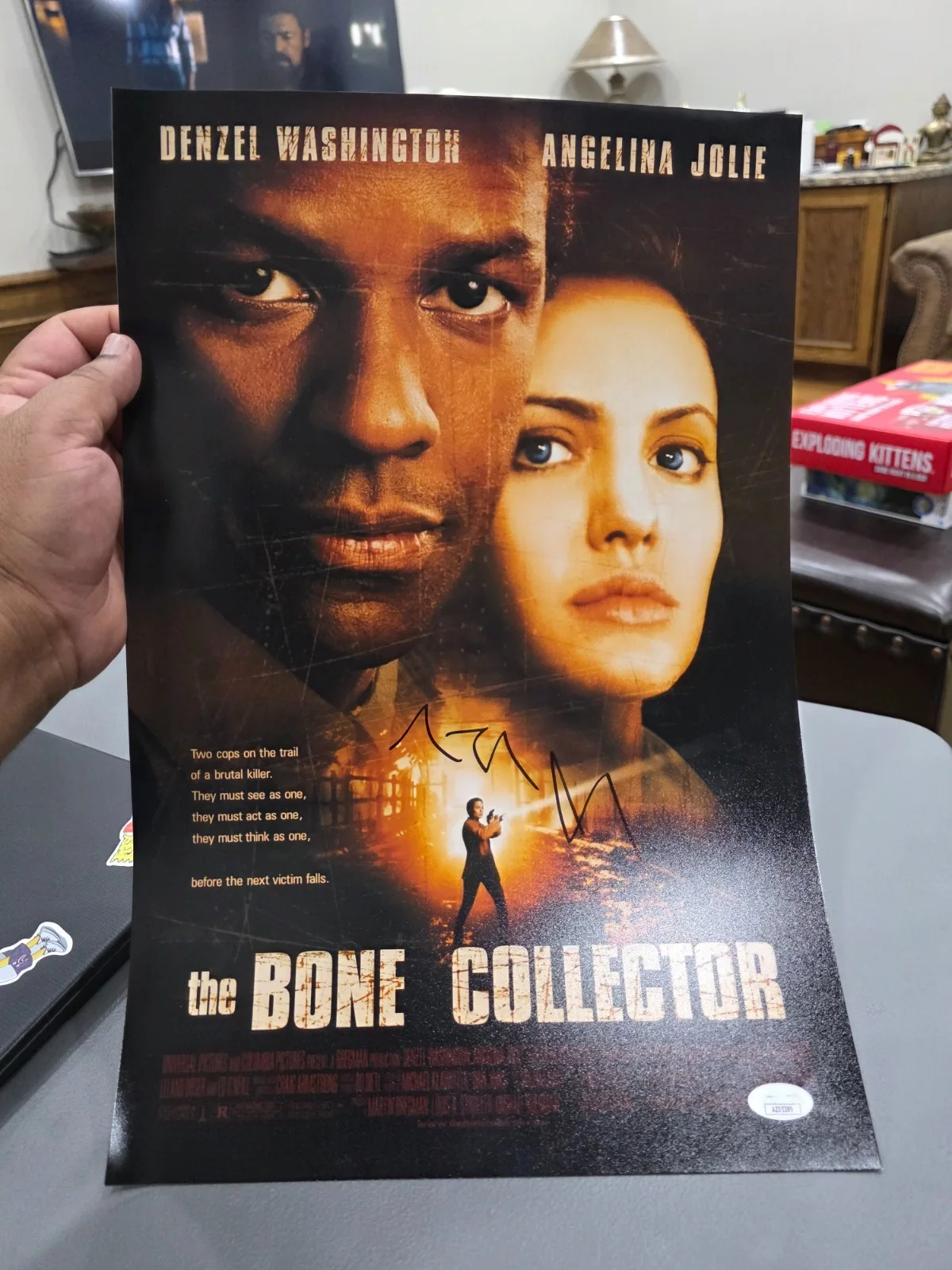 Angelina Jolie — Angelina Jolie signed photo 12X18 JSA COA autographed the bone collector