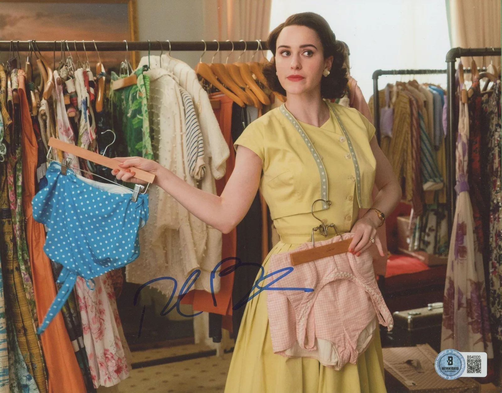 Rachel Brosnahan — Rachel Brosnahan "The Marvelous Mrs. Maisel" AUTOGRAPH Signed 8x10 Photo Beckett