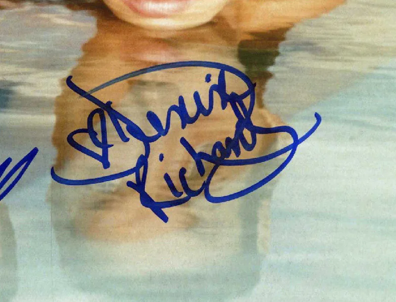 NEVE CAMPBELL DENISE RICHARDS SIGNED 11x14 PHOTO WILD THINGS BECKETT BAS WITNESS, изображение 3
