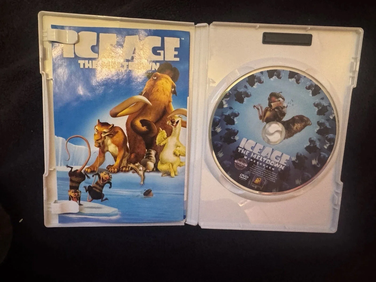 John Leguizamo — John Leguizamo SIGNED AUTOGRAPHED Ice Age The Meltdown DVD Cover, image 2
