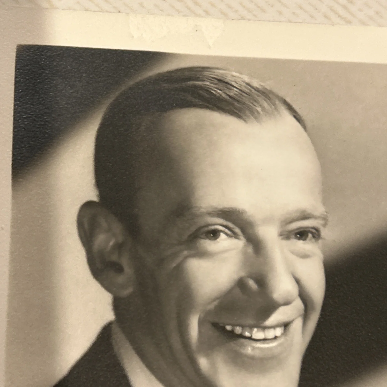 Fred Astaire — FRED ASTAIRE ORIGINAL VINTAGE 3.5 x 5 PHOTO PORTRAIT FACSIMILE SIGNATURE, изображение 3