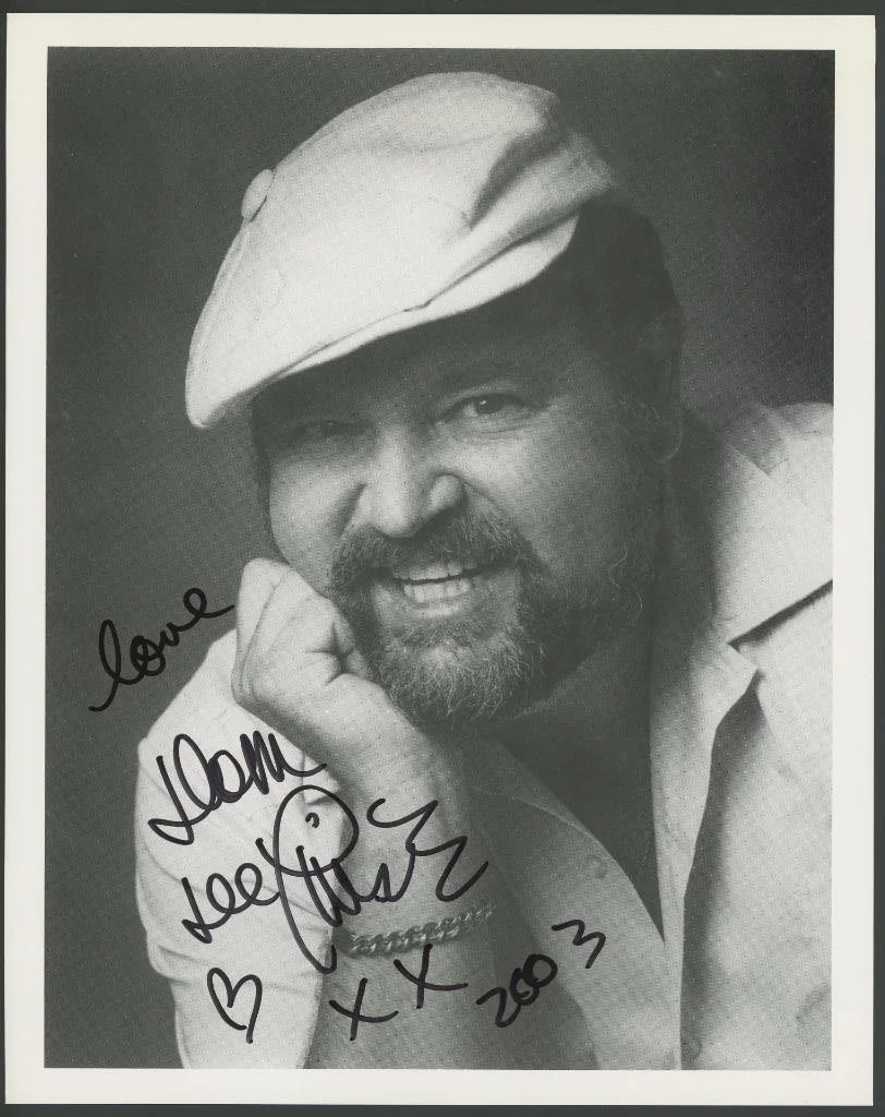 Dom DeLuise — DOM DeLUISE signed 8x10 photo | Actor/Comedian - autograph