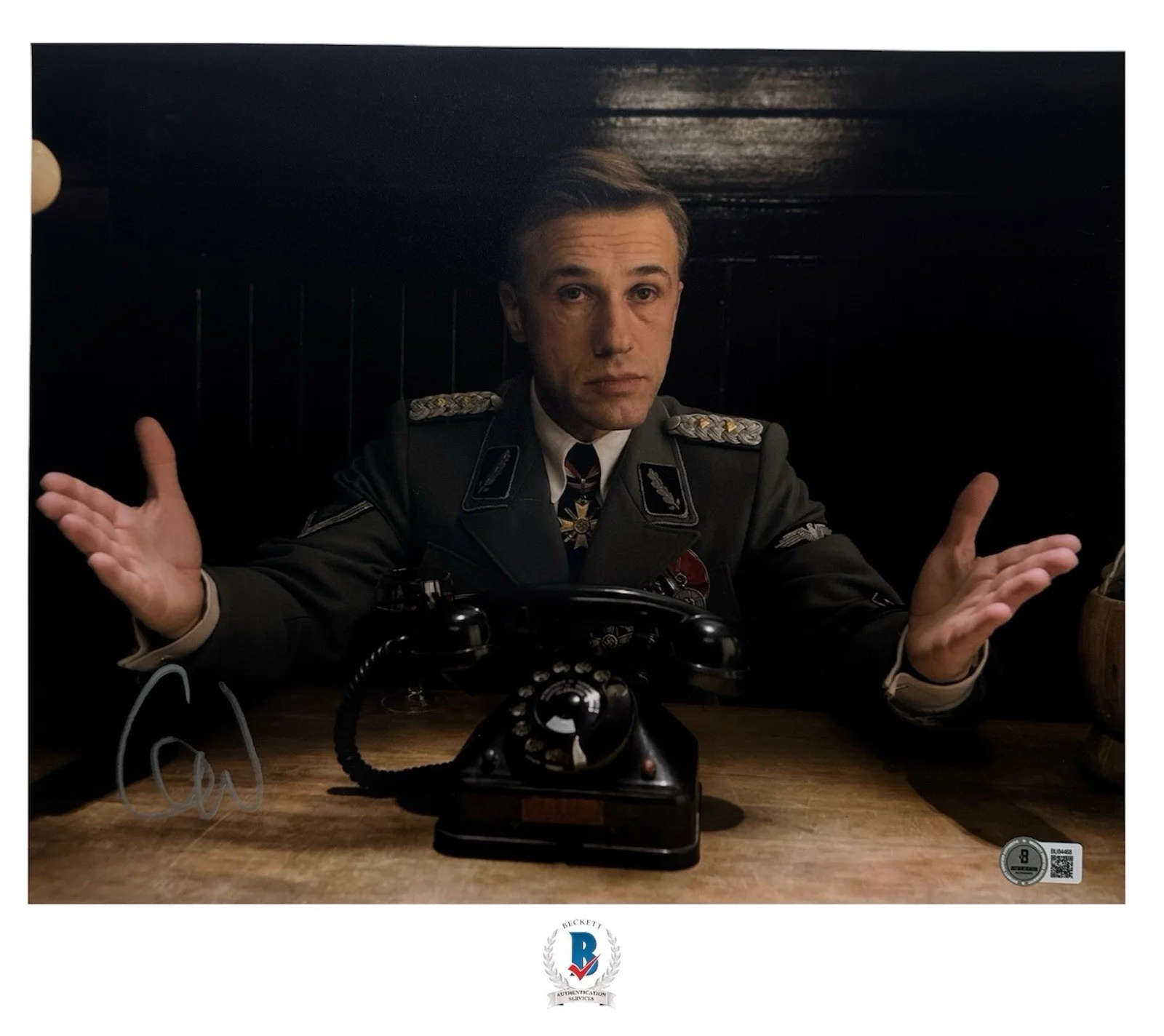 Christoph Waltz — Christoph Waltz Signed 11x14 Inglourious Basterds Hans Landa Photo Beckett COA