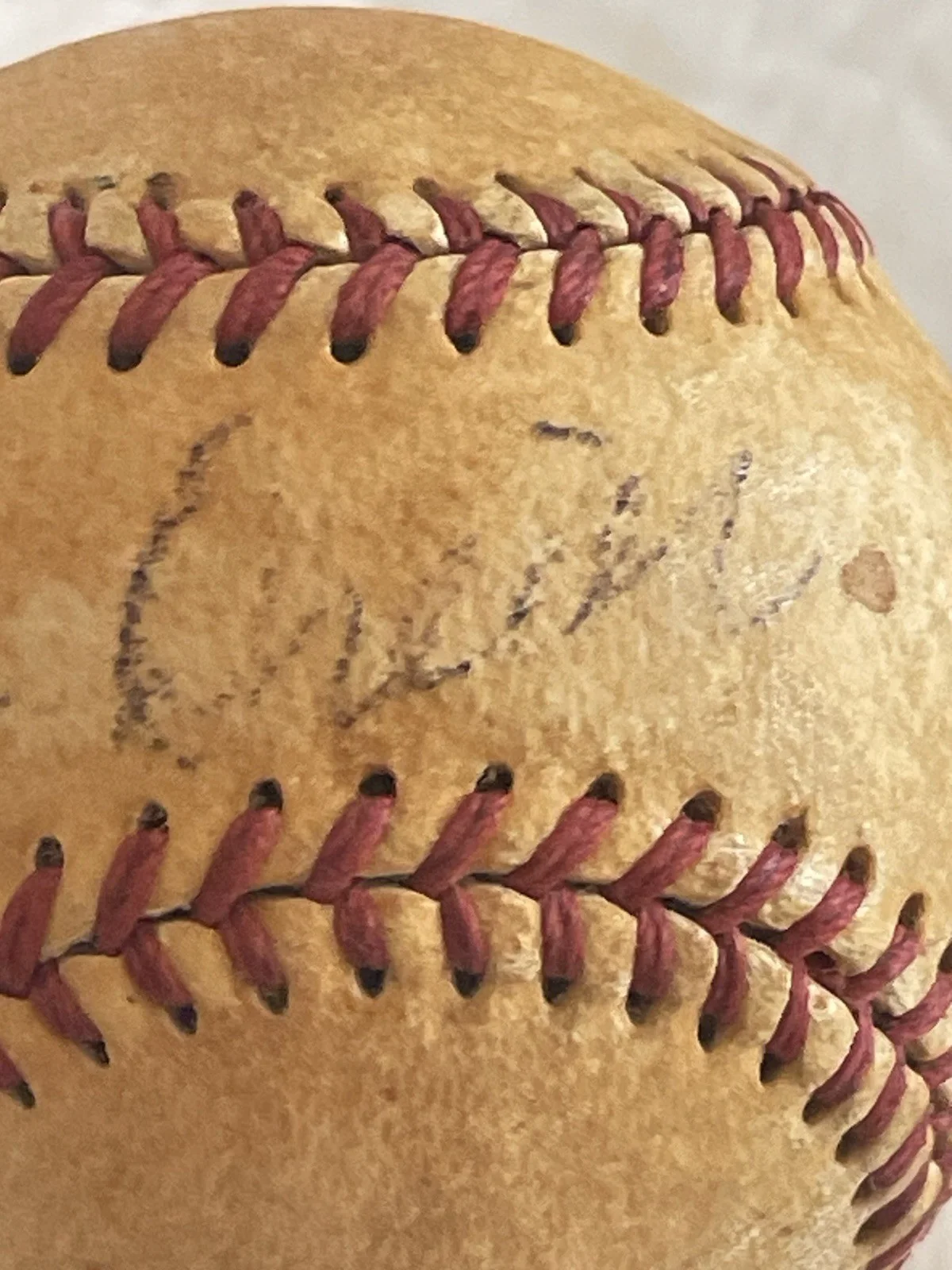 Baseball Signed By Alex Dreier NBC Anchor & Actor Skelly Oil Logo Give-away Ball, изображение 5