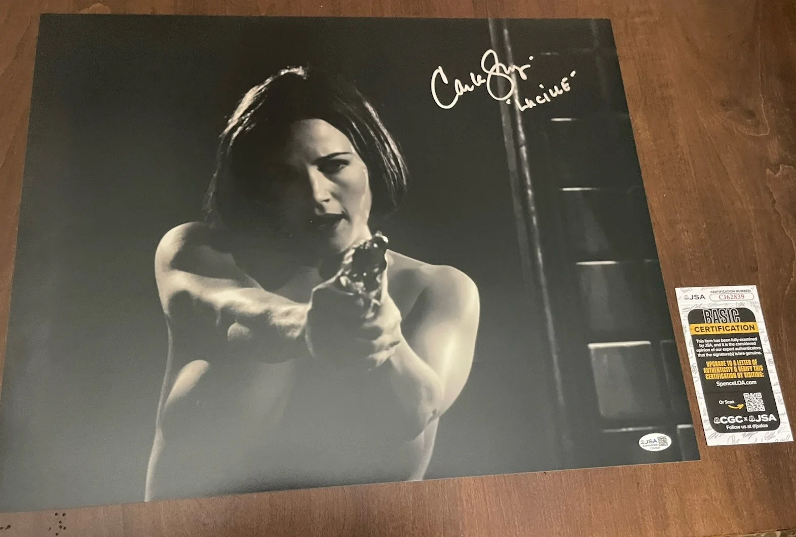 Carla Gugino — Carla Gugino autographed Hand signed 16x20 photo JSA Sin City Lucille (#3)