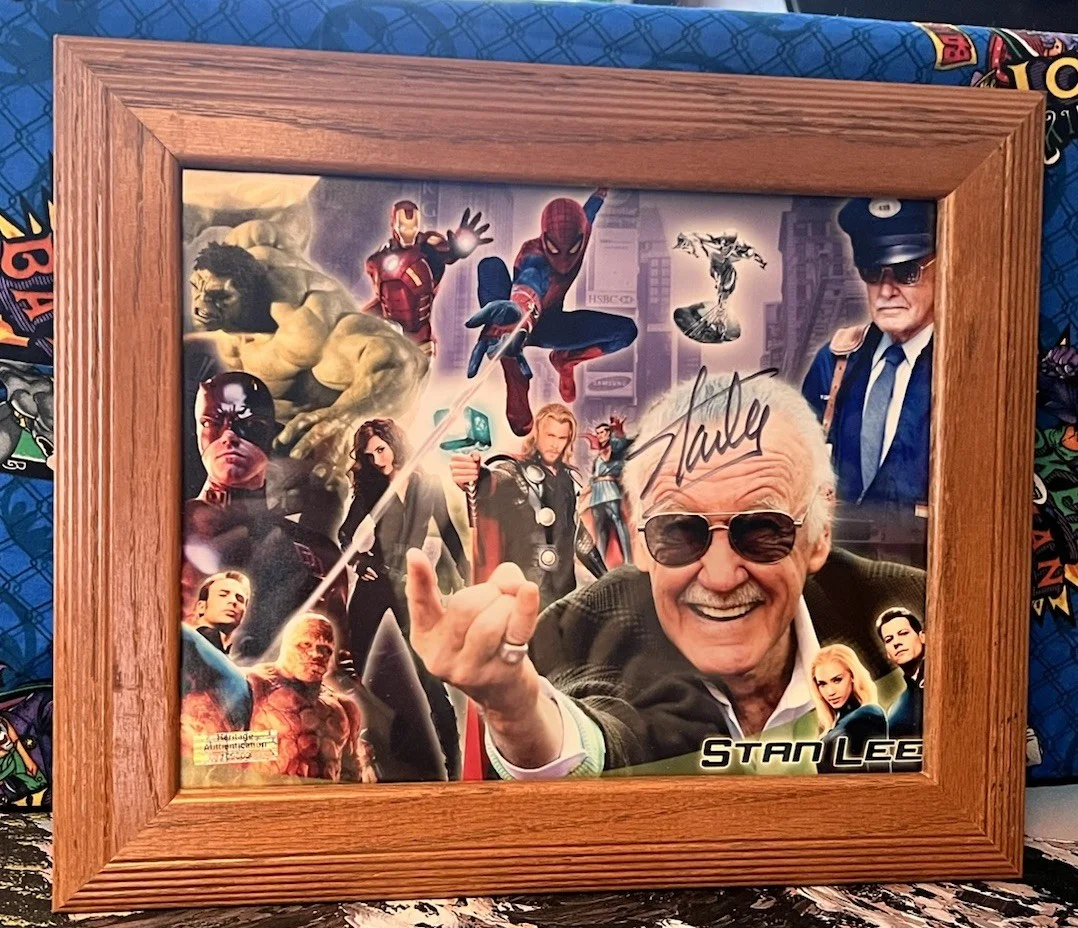 Stan Lee — STAN LEE Auto 🔥 MARVEL 8x10 Framed Photo On Fuji Paper W COA MCU - Sick Pic 👀, изображение 3