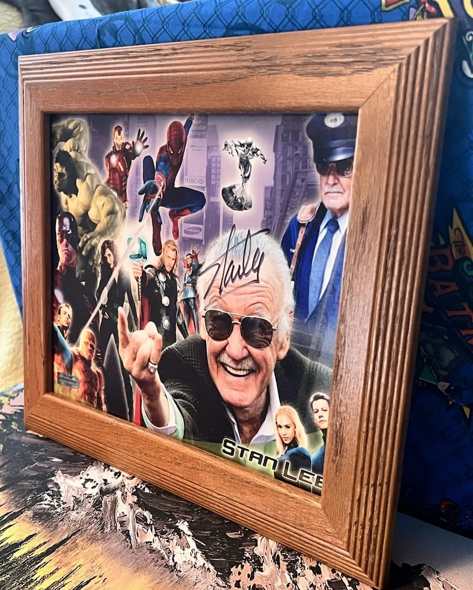 Stan Lee — STAN LEE Auto 🔥 MARVEL 8x10 Framed Photo On Fuji Paper W COA MCU - Sick Pic 👀, изображение 4