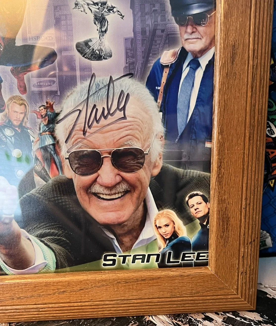 Stan Lee — STAN LEE Auto 🔥 MARVEL 8x10 Framed Photo On Fuji Paper W COA MCU - Sick Pic 👀, изображение 5
