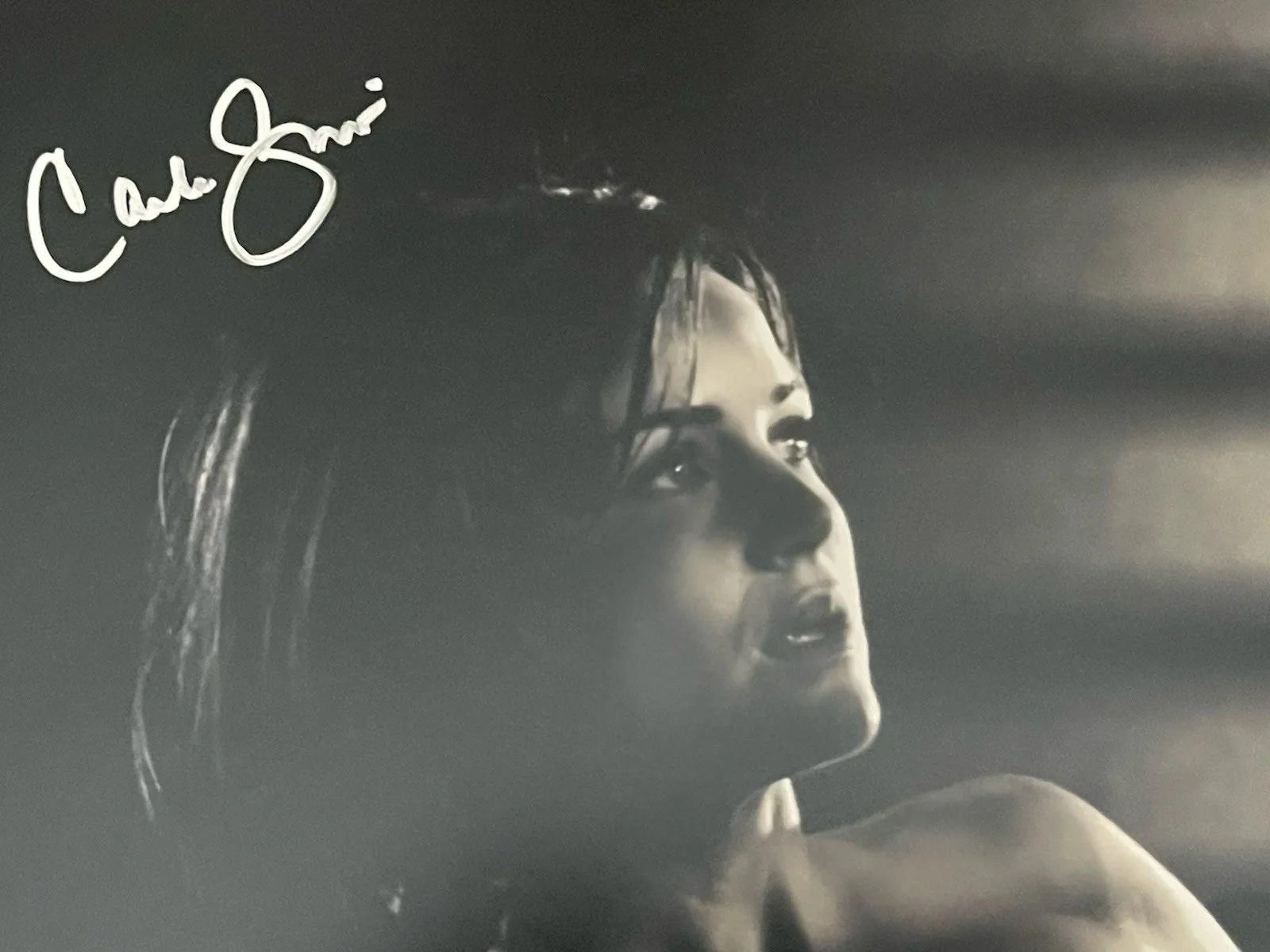 Carla Gugino — Carla Gugino autographed Hand signed 16x20 photo JSA Sin City Lucille (#2), изображение 5