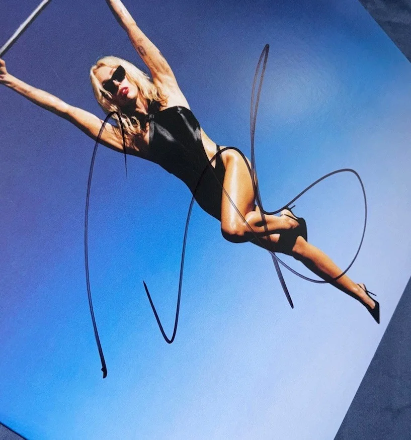 Miley Cyrus Signed Vinyl Album Endless Summer Vacation With Proof, изображение 2