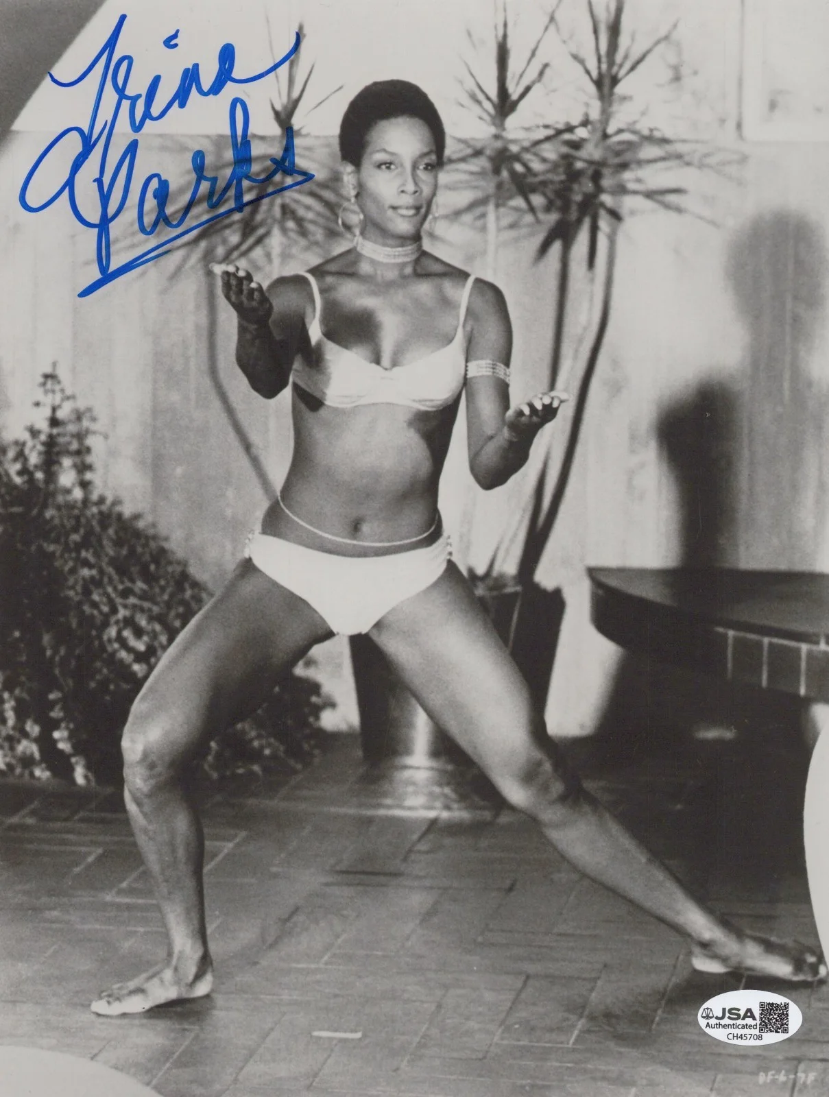 Trina Parks — TRINA PARKS Signed DIAMONDS ARE FOREVER 8x10 Photo BOND 007 Autograph JSA COA