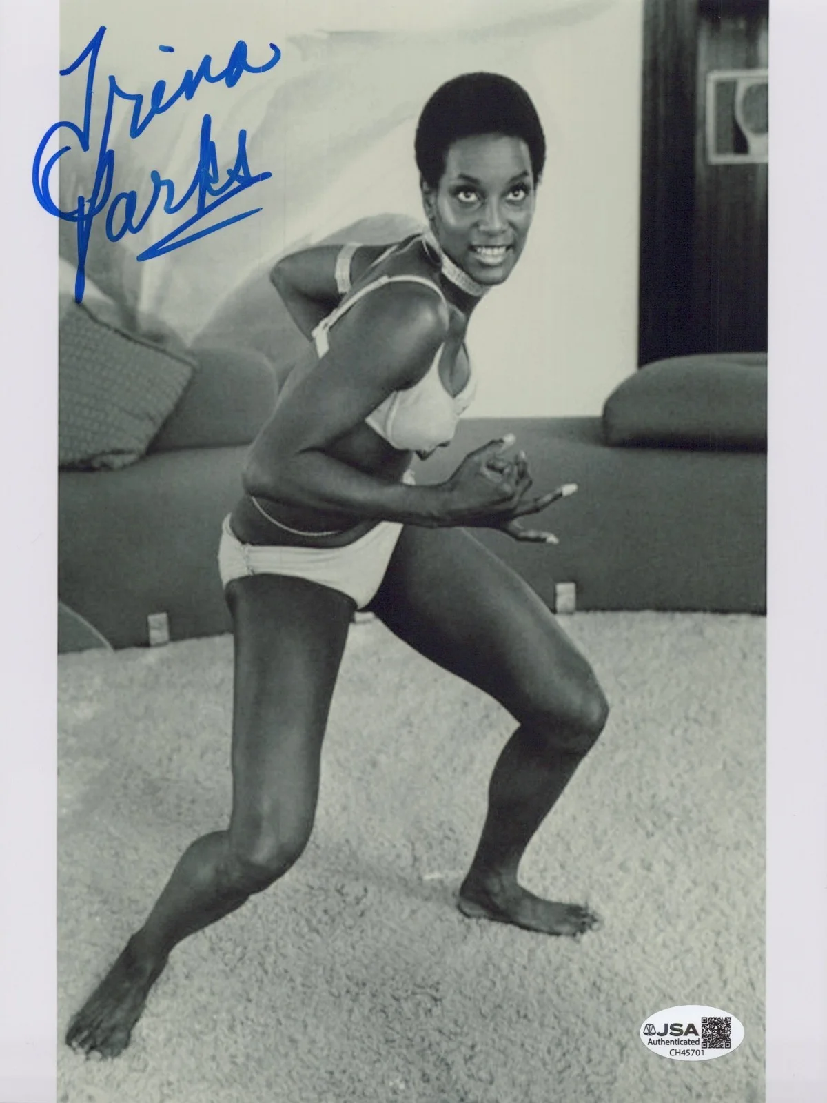 Trina Parks — TRINA PARKS Signed DIAMONDS ARE FOREVER 8x10 Photo BOND 007 Autograph JSA COA