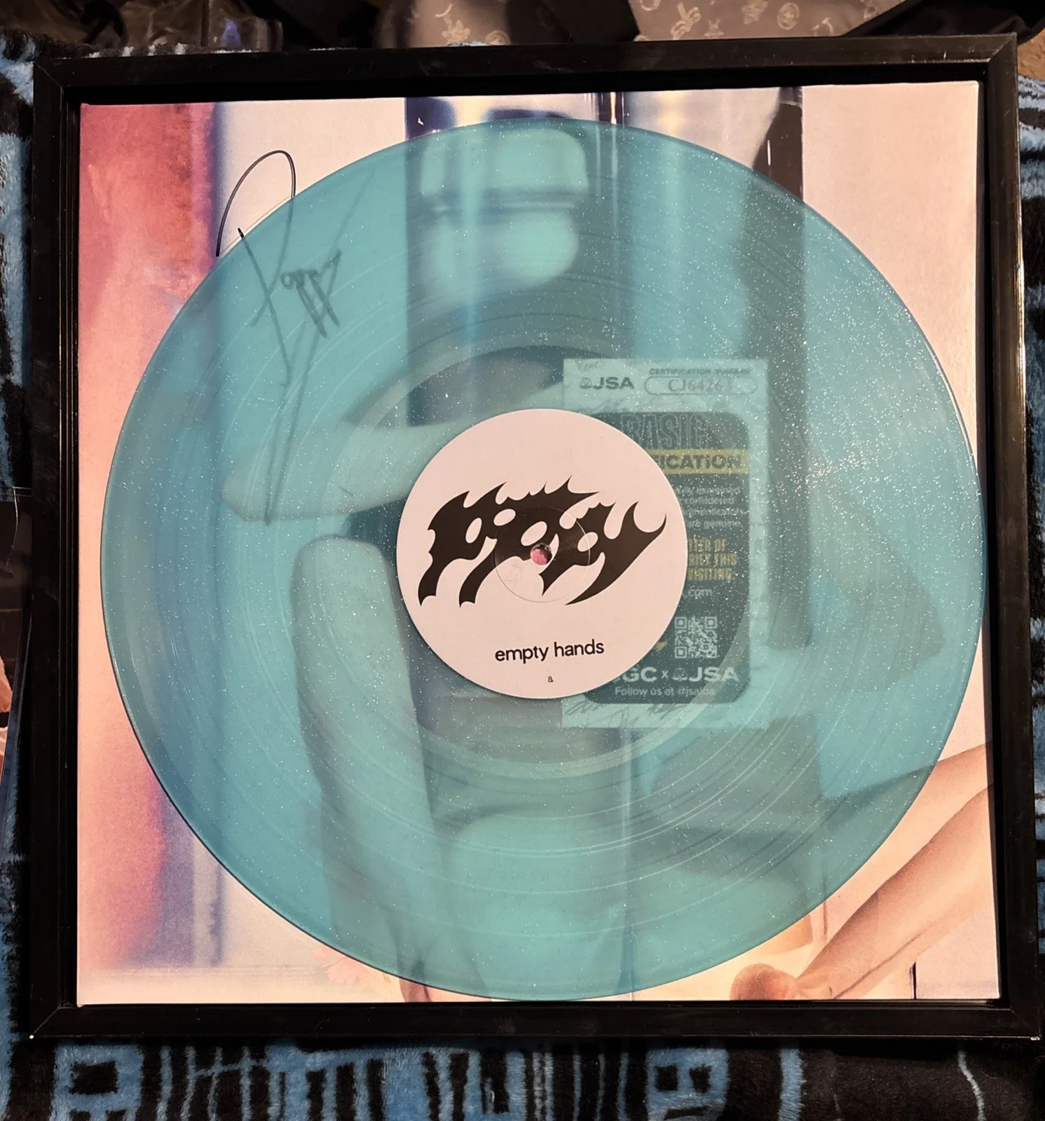 Poppy Signed Empty Hands Vinyl JSA, image 5