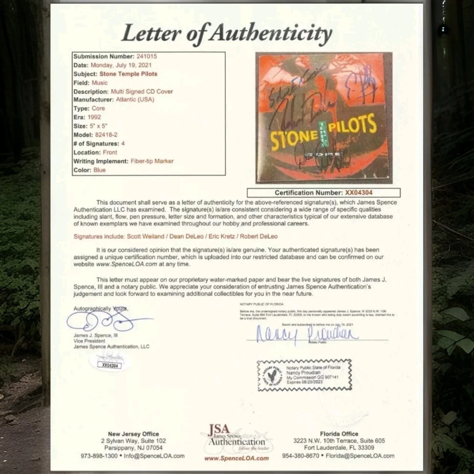 Stone Temple Pilots Autographed CD Booklet Core JSA Letter Cert. Scott Weiland, image 2