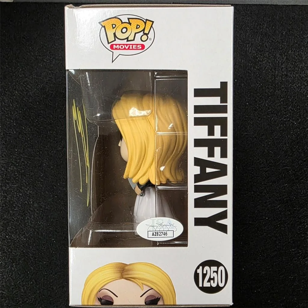 Jennifer Tilly — Jennifer Tilly signed Bride of Chucky Tiffany Funko Pop! 1250 YLW autograph JSA, изображение 2