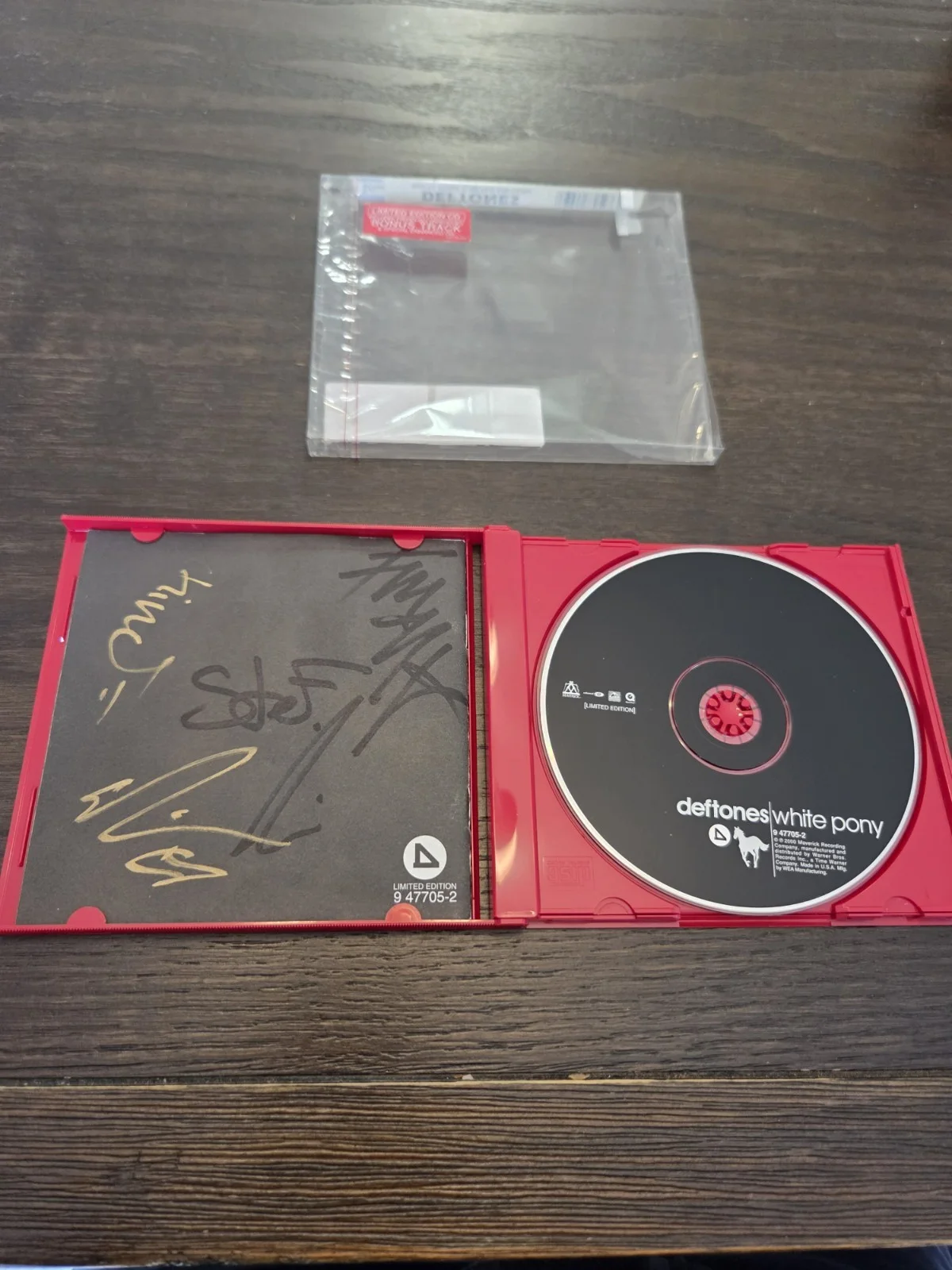 DEFTONES SIGNED White Pony LTD CD Cover AUTOGRAPHED By CHINO,CHI Cheng! +3 RARE, изображение 5