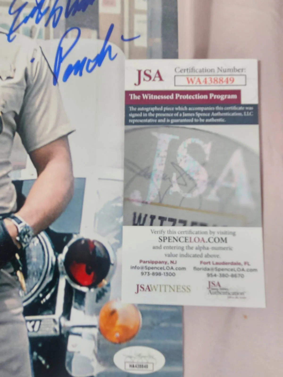 Eric Estrada, Larry Wilcox — CHIPS Eric Estrada & Larry Wilcox autographed 11x14 color photo JSA Certified *, изображение 3