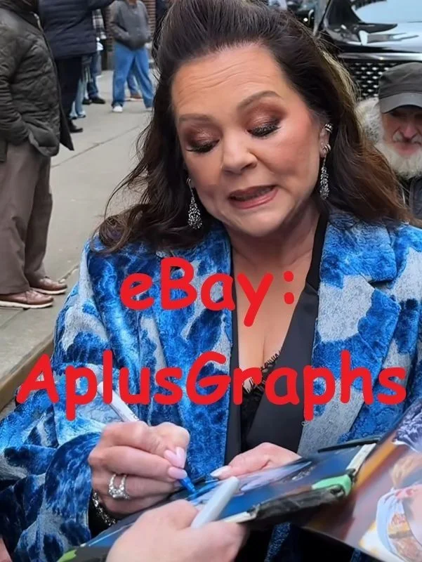 Melissa McCarthy — MELISSA McCARTHY... Ghostbusters - SIGNED, image 2